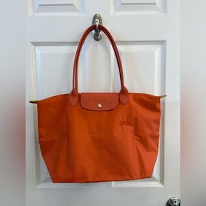 USED 3X LONGCHAMP LE PLIAGE LARGE TOTE BAG IN CARROT COLOR